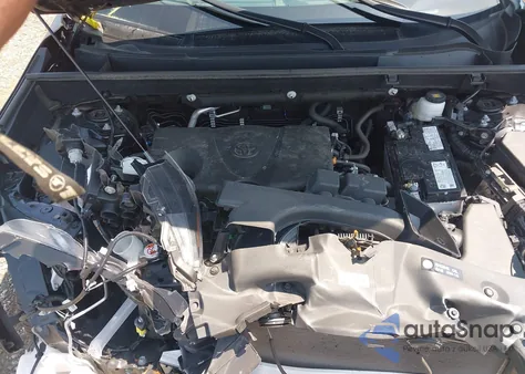 2024 Toyota Rav4 Xle z USA, uszkodzony, nr VIN 2T3P1RFV2RC464422